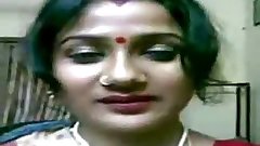 Bengali wife removing saree and blouse in front of camera xxxsexxxtube.com
